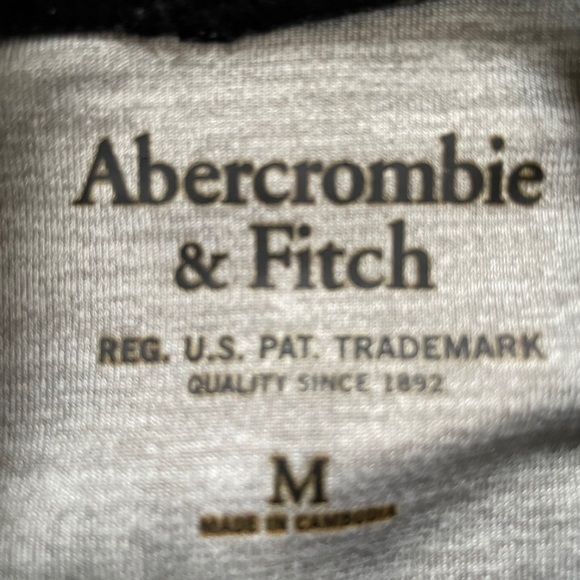 Abercrombie Pullover Sweater - Picture 4 of 4